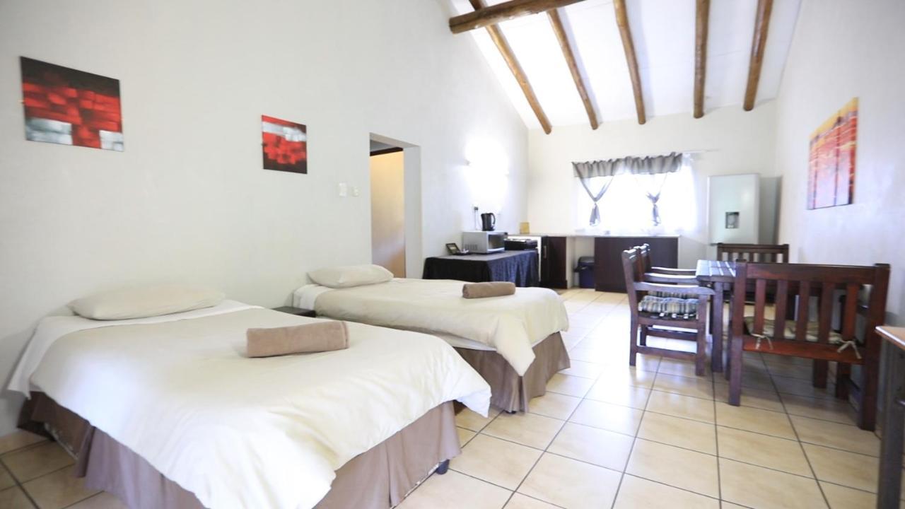 Floreat Riverside Lodge And Spa Sabie Kültér fotó