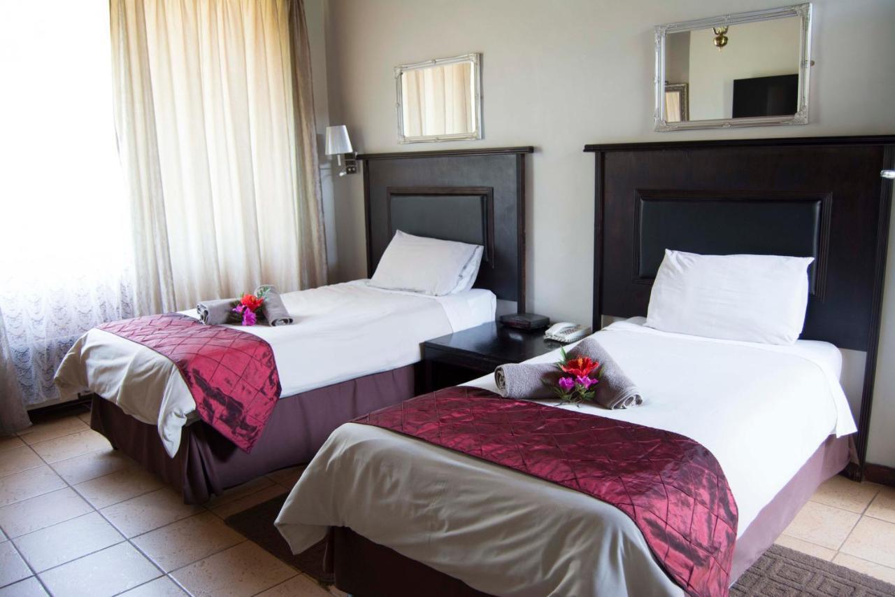Floreat Riverside Lodge And Spa Sabie Kültér fotó